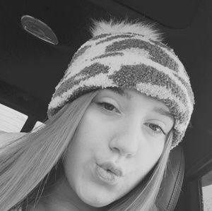 Meet your Posher, Amber